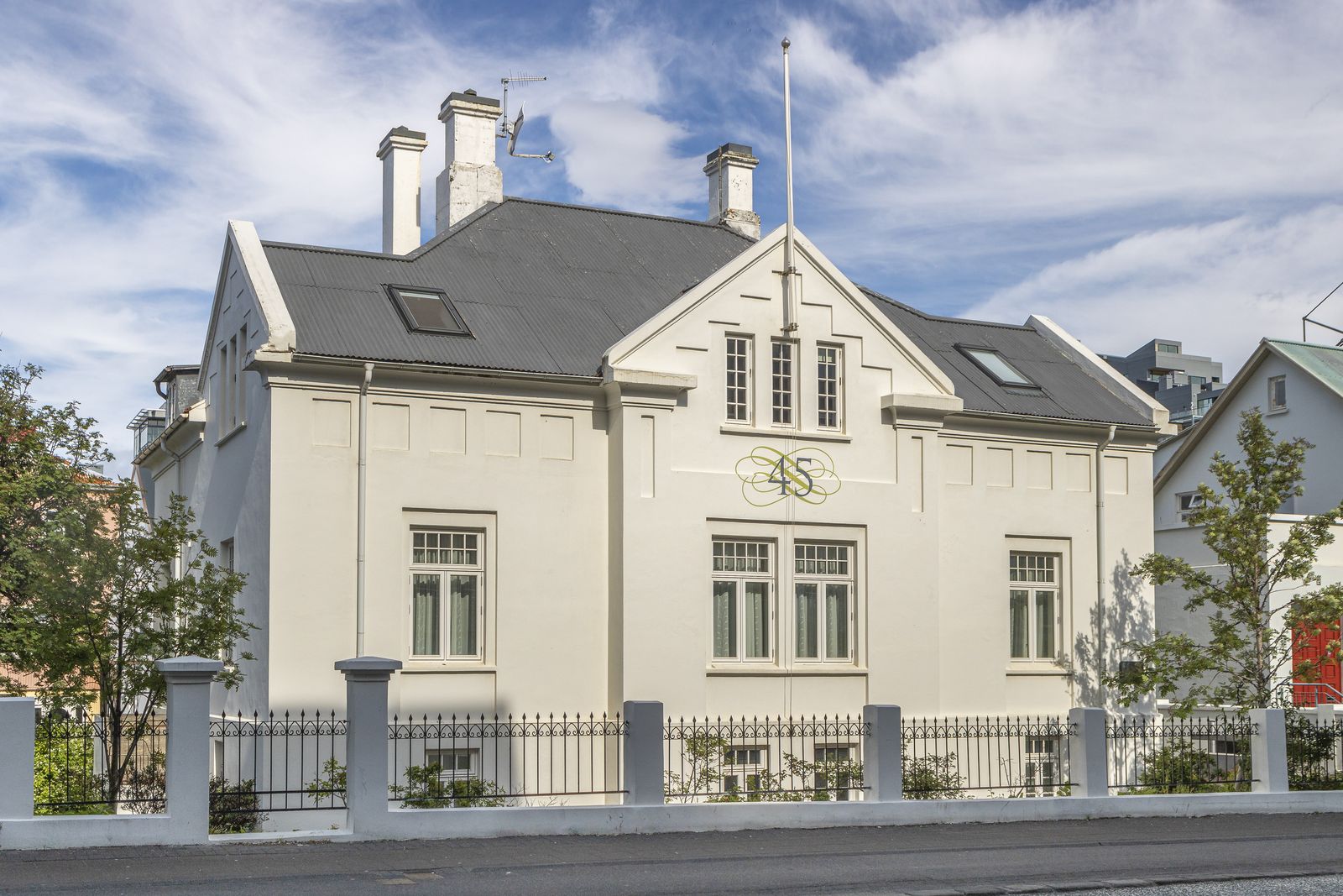 Hverfisgata 45